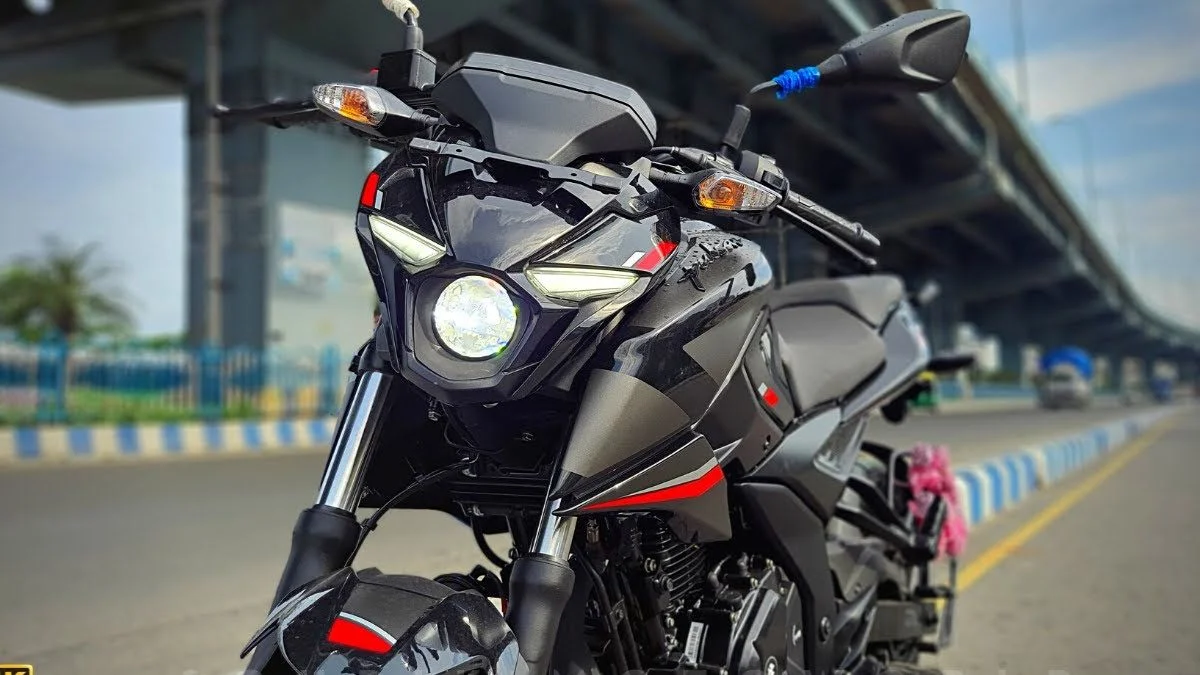 Bajaj Pulsar N160 Bike